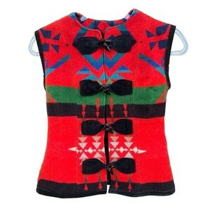 VTG Aztec Southwestern Wool Blanket Vest Toggle Close Suede Trim Pendleton? Red
